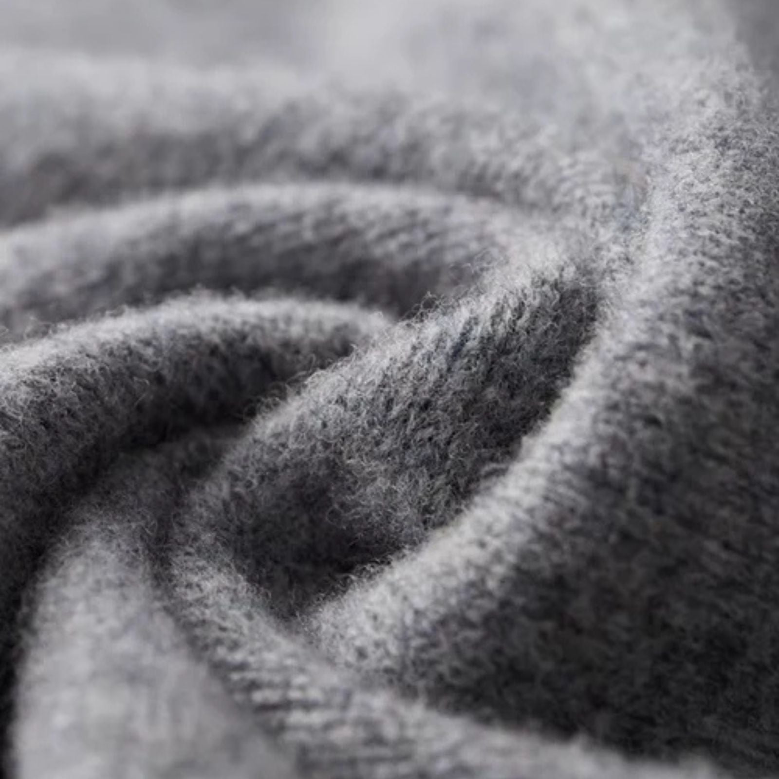 The Ravello Merino Wool Dual-Tone Set