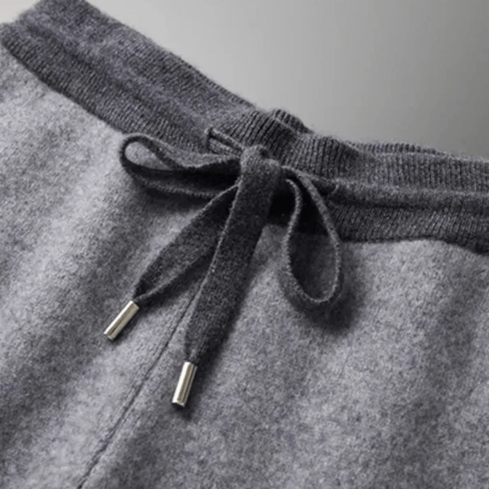 The Osaka Premium Cashmere Jogger Set