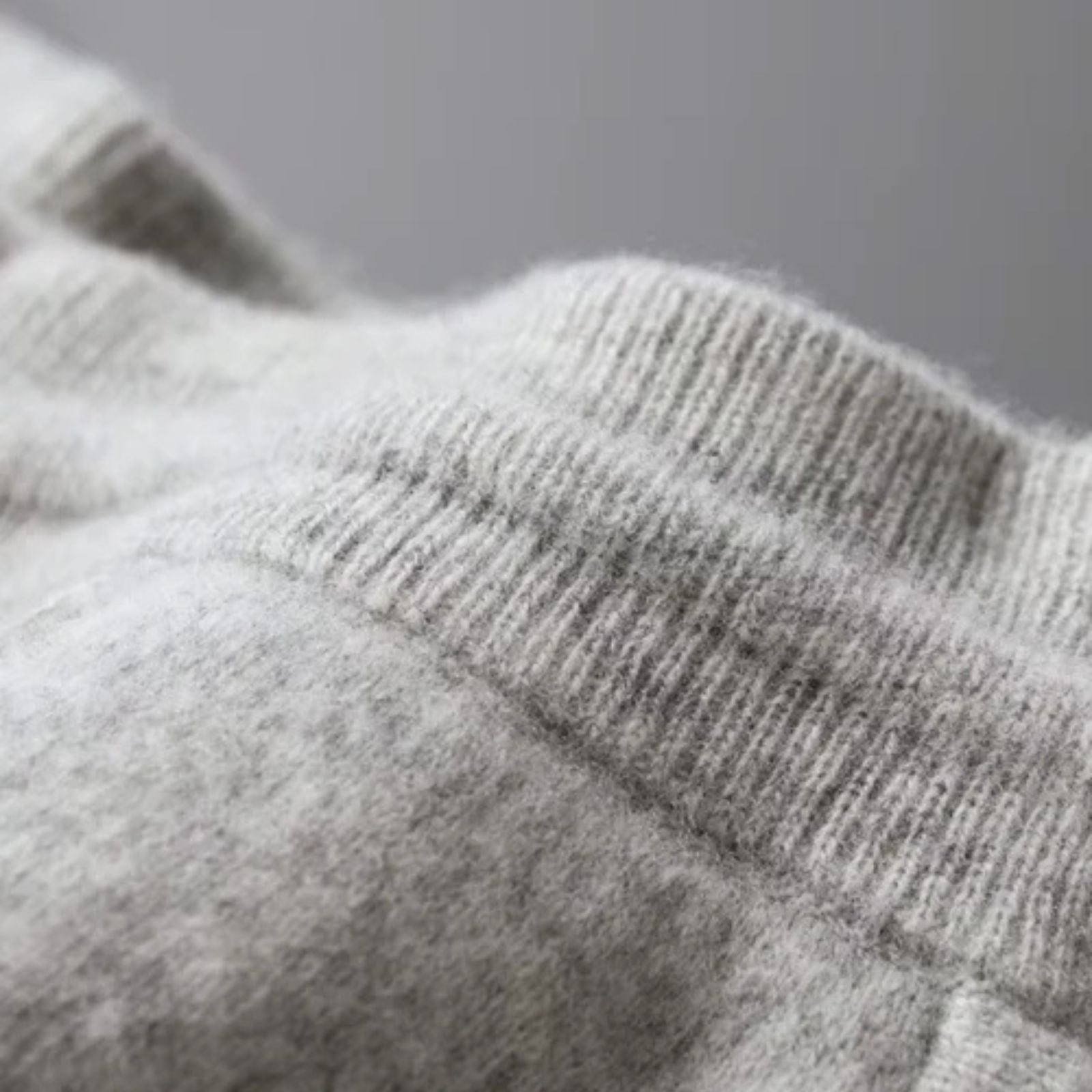 The Ravello Merino Wool Dual-Tone Set