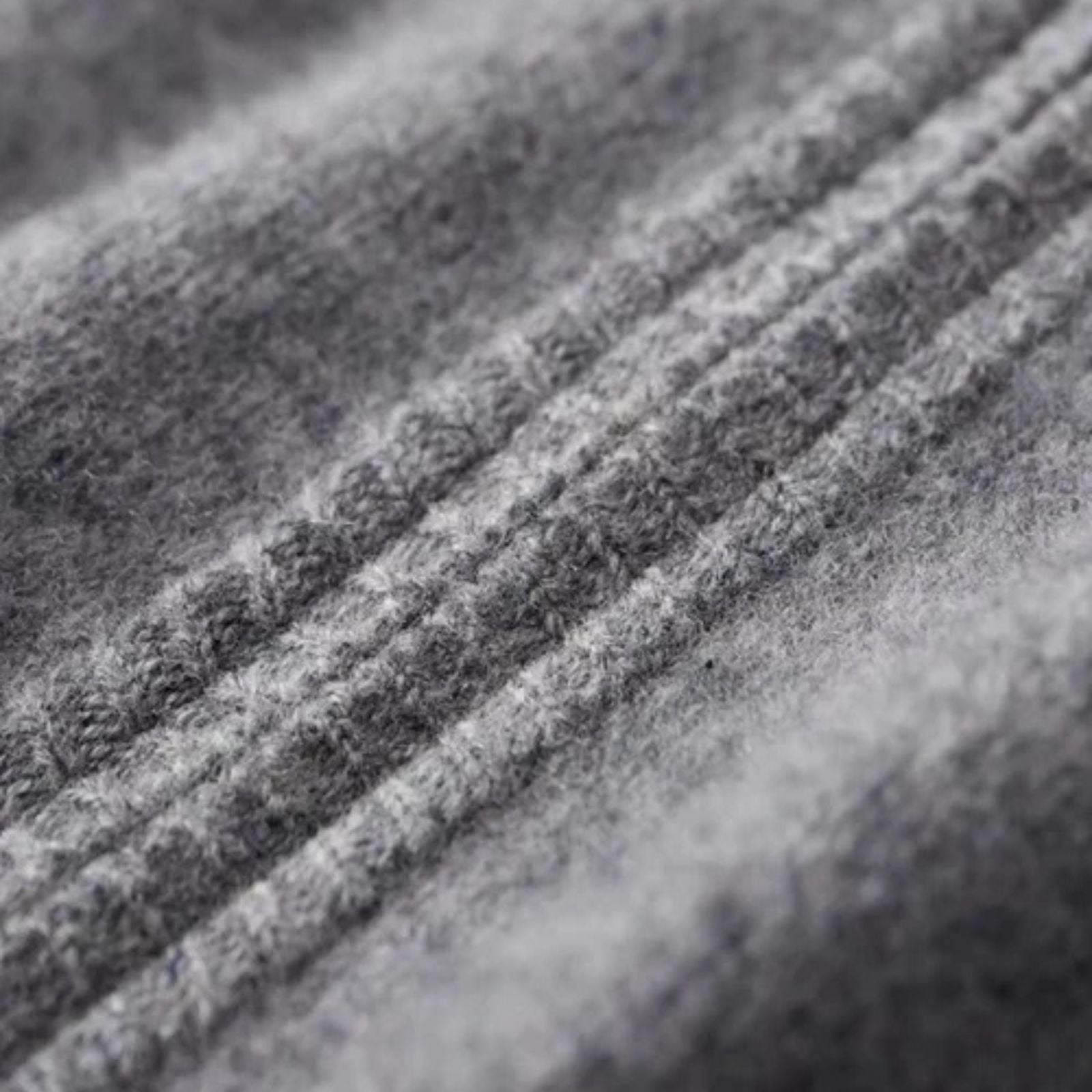 The Ravello Merino Wool Dual-Tone Set