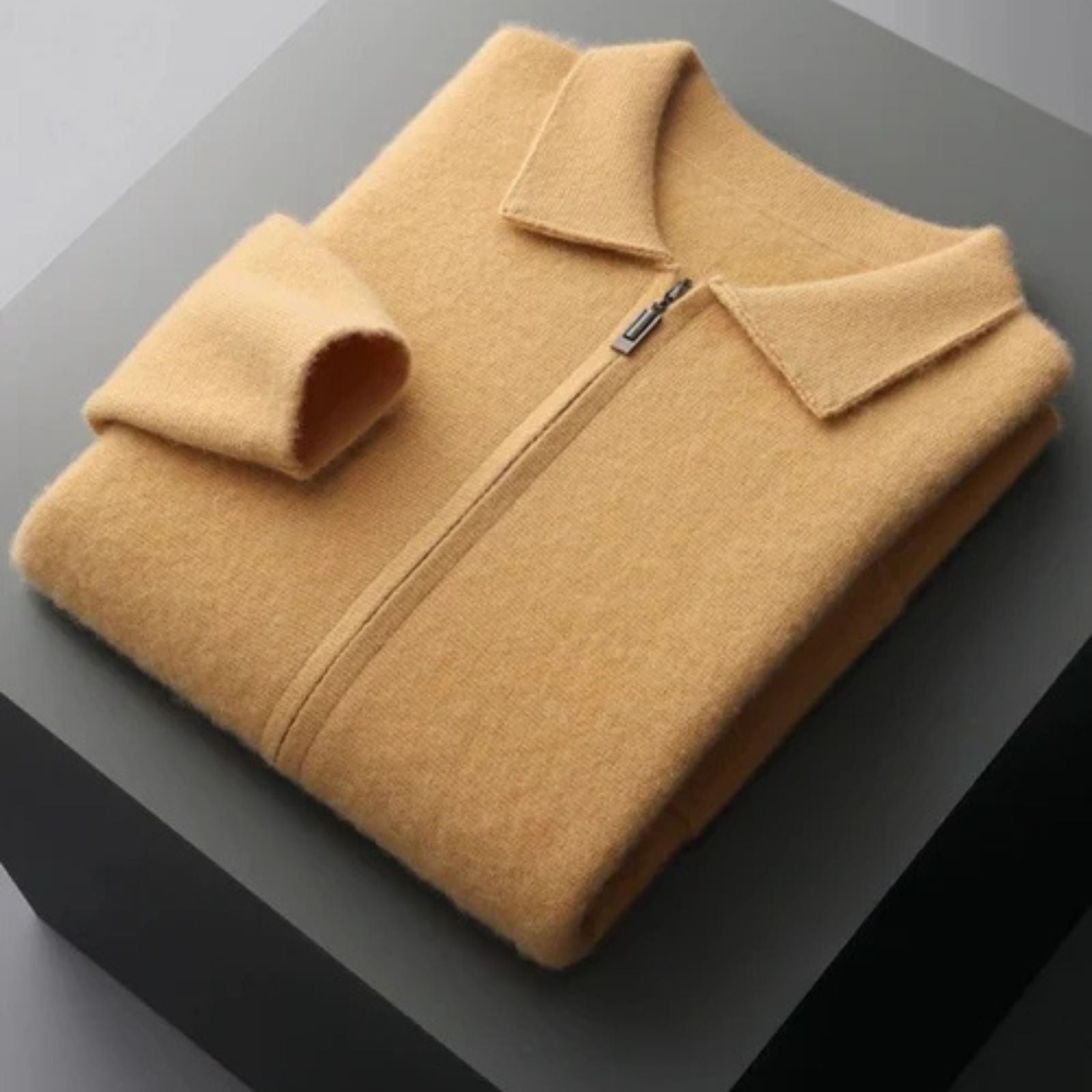 The Lausanne Cashmere Featherlight Zip Vest